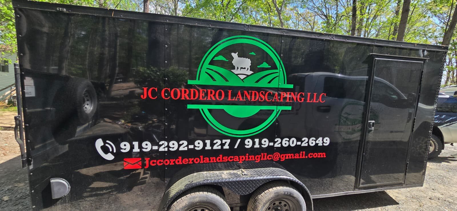 Trailer graphics